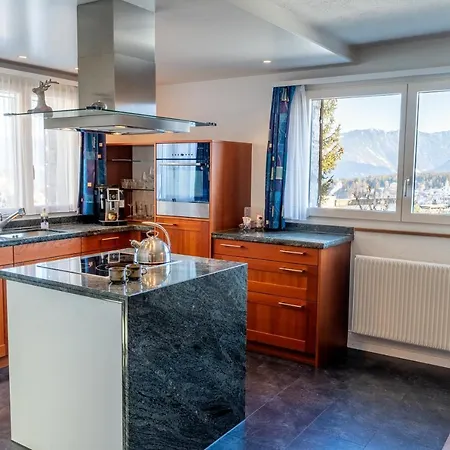Appartamento Charmantes Mit Grossem Garten .kids4free. Flims
