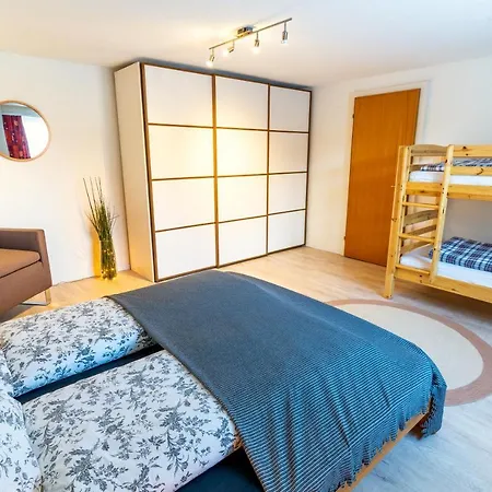 Charmantes Mit Grossem Garten .kids4free. *